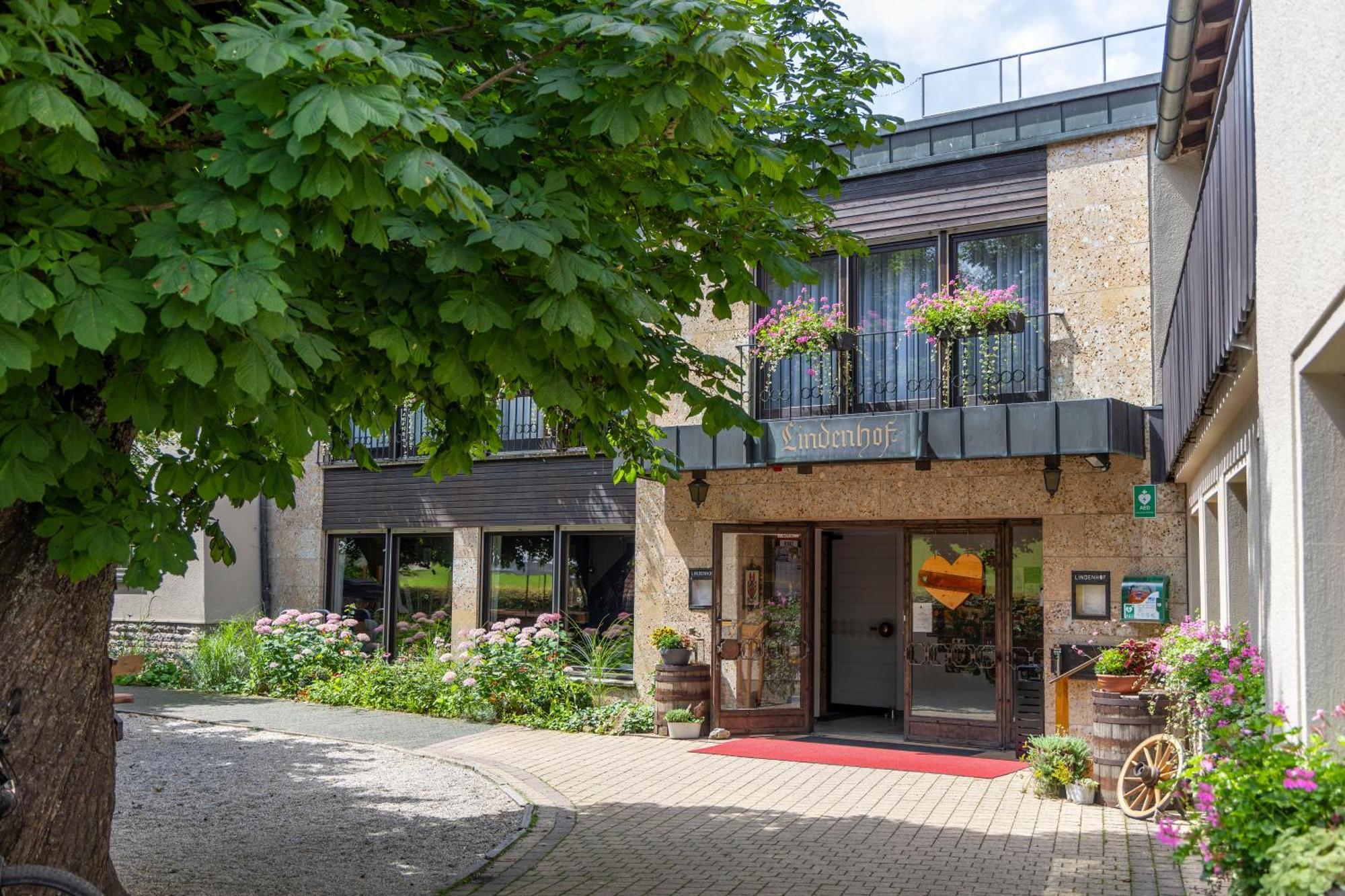 Hotel Lindenhof Hubmersberg Pommelsbrunn Eksteriør billede